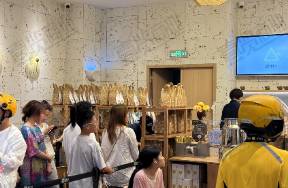 排隊3000杯，這個去茶山非喝不可么
