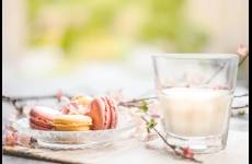 營(yíng)收穩(wěn)增但暗流涌動(dòng)，伊利的奶業(yè)帝國(guó)還能領(lǐng)跑多久？