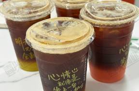 9月，咖啡開(kāi)店3725家